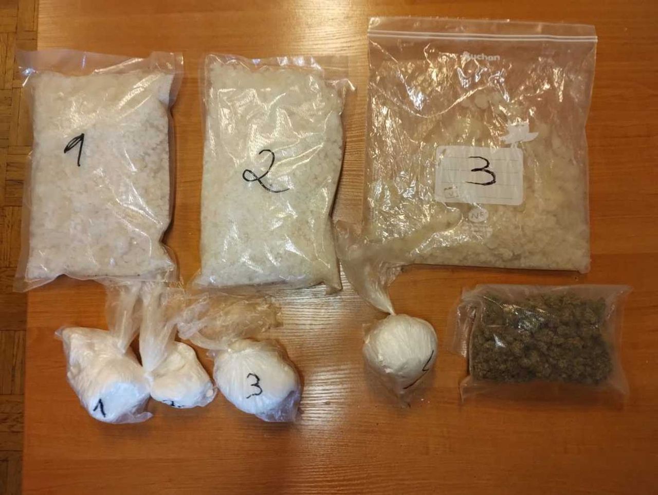 Bydgoszcz: Blisko 3,5 kg narkotyków. 34-latkowi grozi 10 lat więzienia