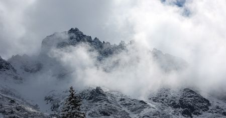 Duże ochłodzenie w Tatrach. Podano, kiedy spadnie śnieg