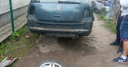 Ukradł porzucone auto lawetą i sprzedał je koledze. Teraz obaj mają problem