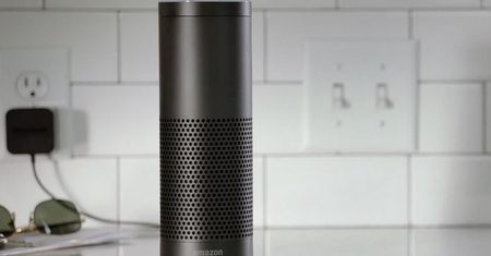 Amazon ujawnił Echo. To domowa, głosowa asystentka prawie jak z filmu „Ona”