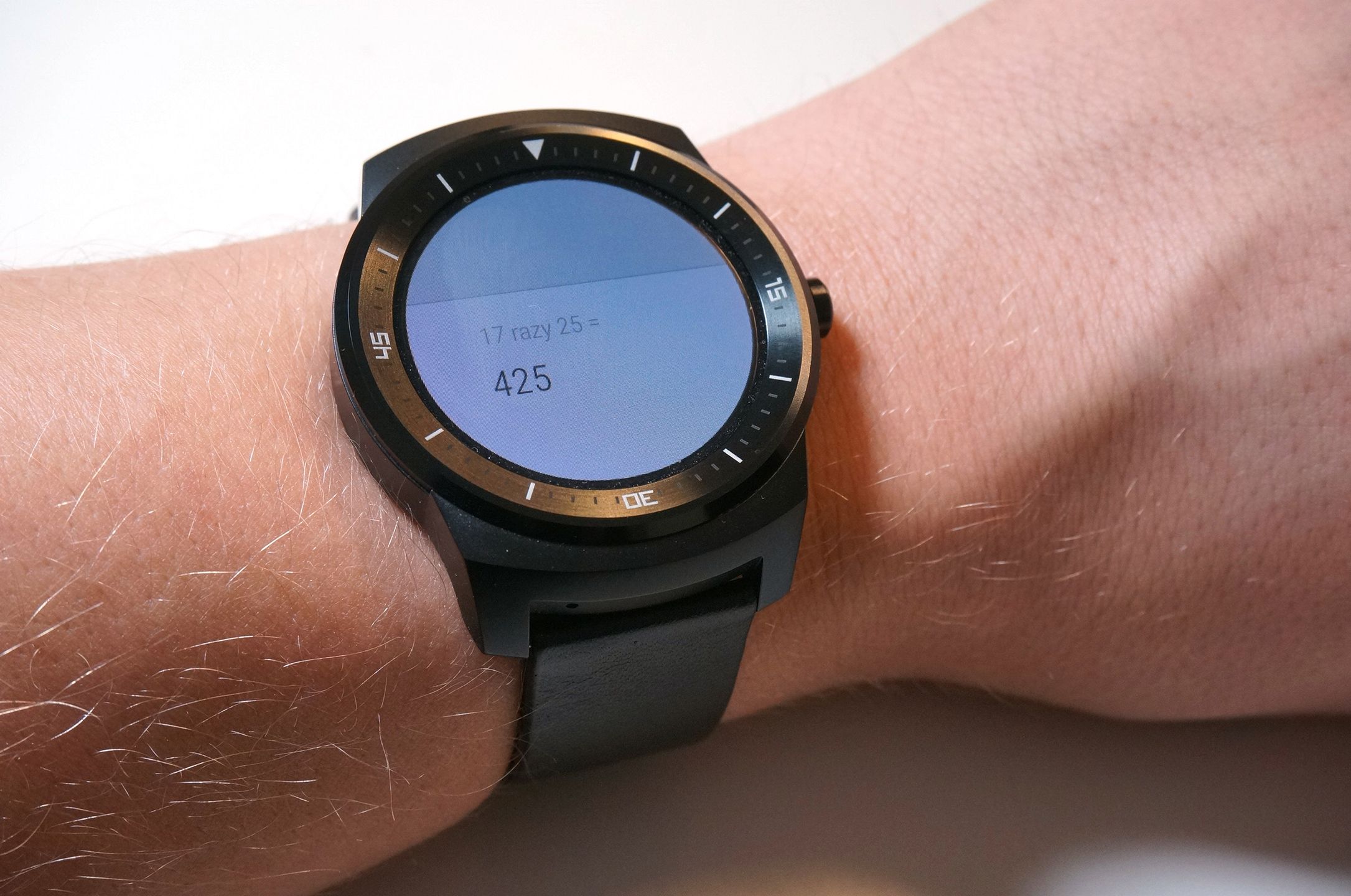 LG G Watch R. Pierwszy smartwatch z okrągłym ekranem w Polsce 9