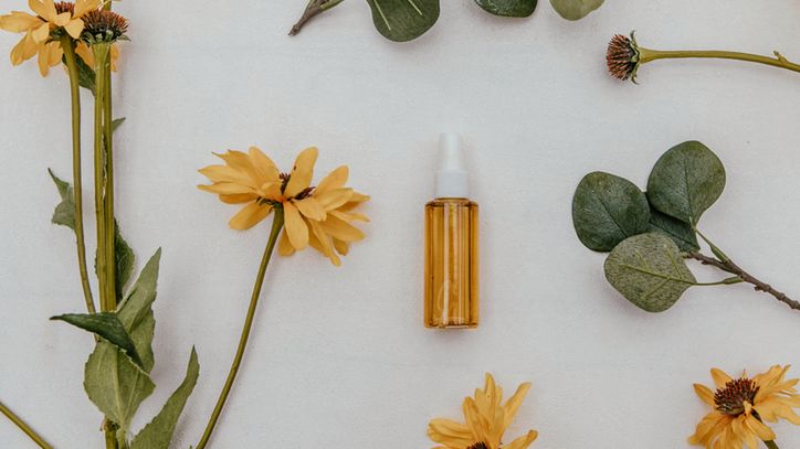 Medycyna holistyczna korzysta między innymi z cennych właściwości ziół. 