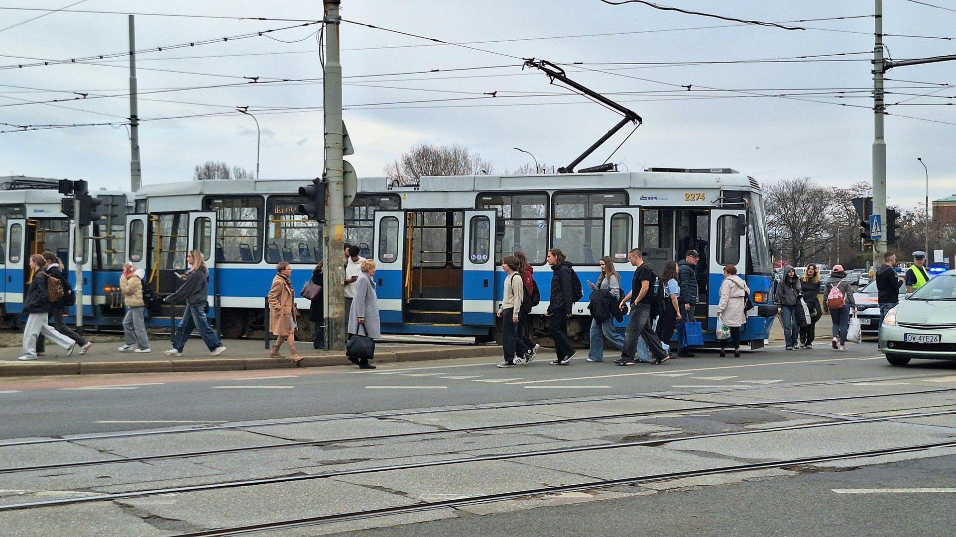 Tu tramwaje zwalniają do 10 km/h. Sprawdź, gdzie są najgorsze odcinki torowisk we Wrocławiu