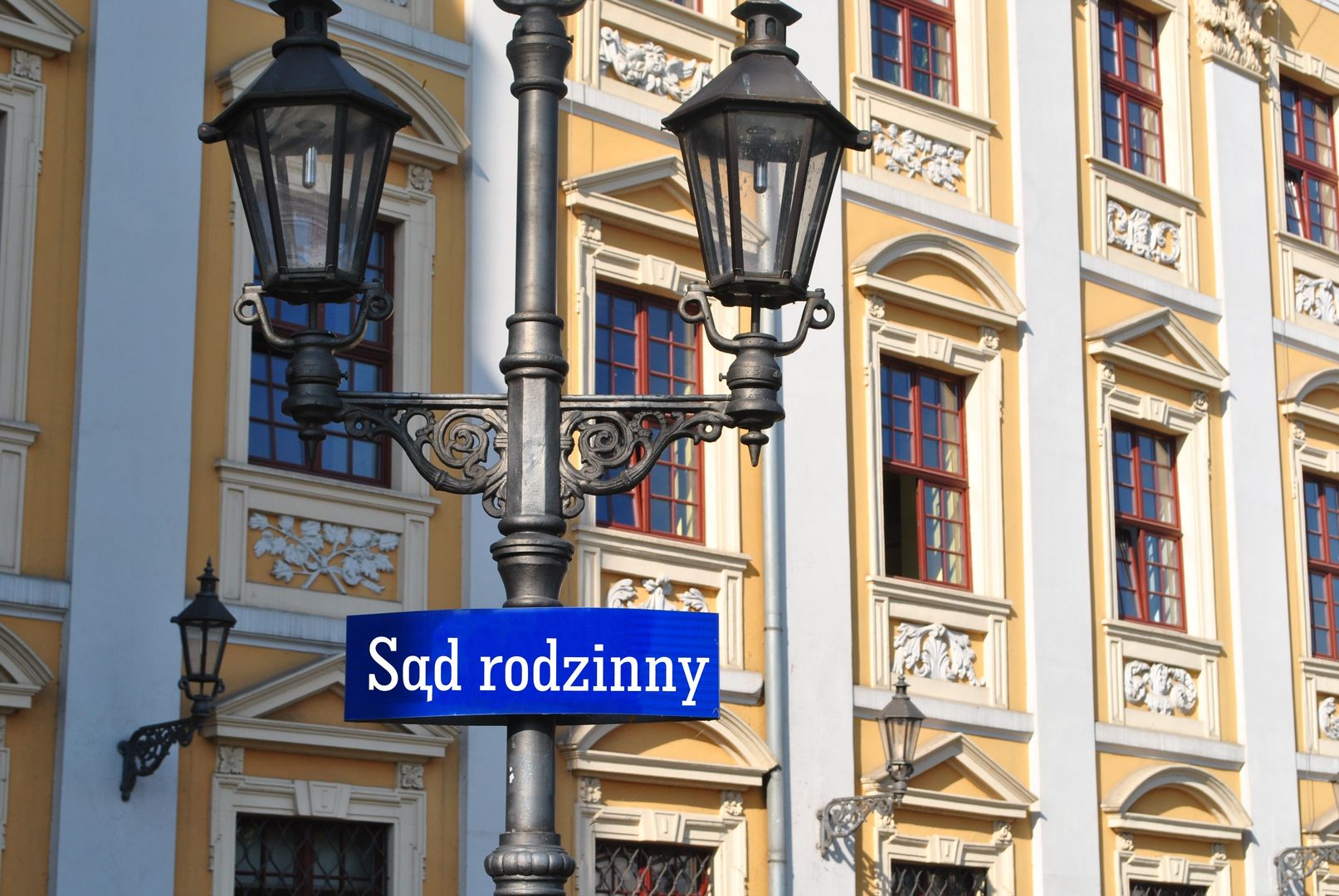 sąd rodzinny, prawo, prawnik, prawo rodzinne
