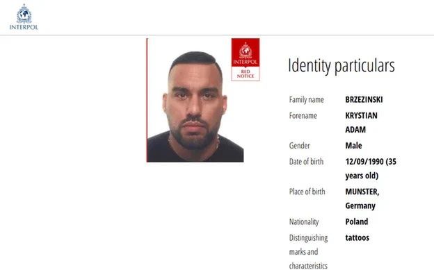 Jongmen jest poszukiwany czerwoną notą Interpolu.