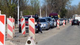 Trwa remont ulicy Poznańskiej w Legnicy, ma zakończyć się w lipcu 2026 r., zdjęcia