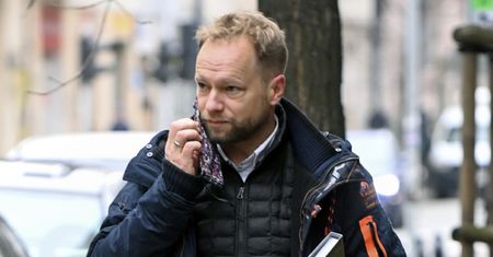 Maciej Stuhr boi się o życie. Najpierw zniszczyli grób, teraz to