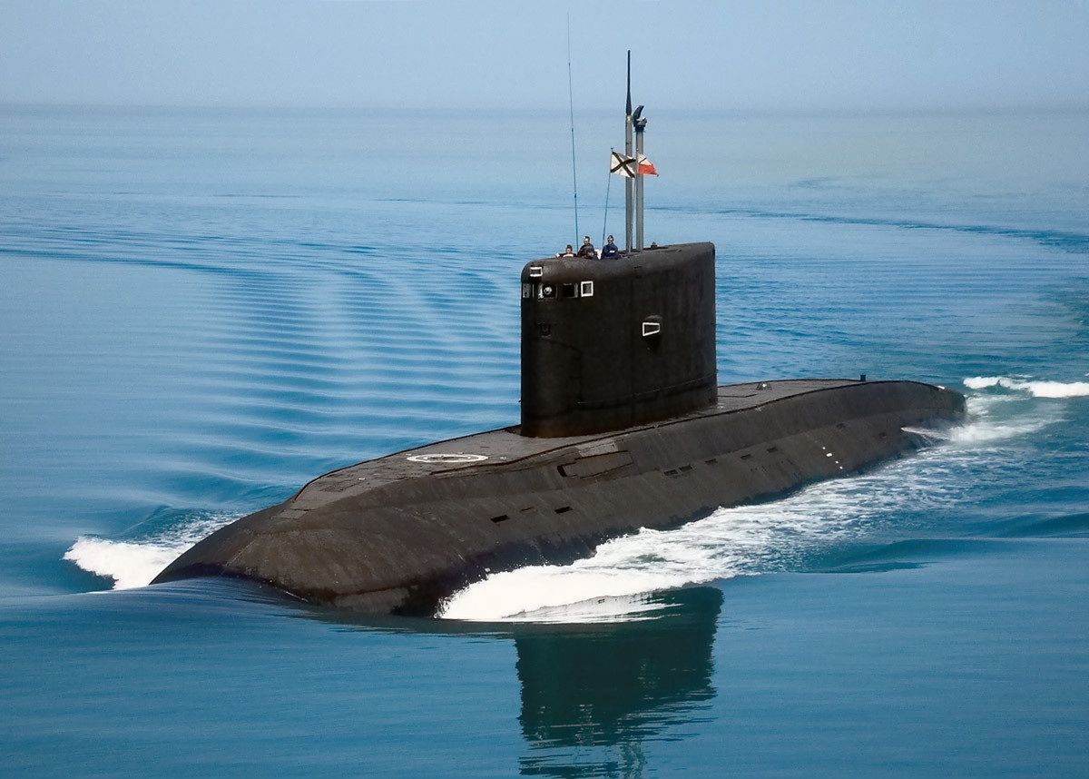 Ustrike sinks Russian submarine, reshaping Crimean defences