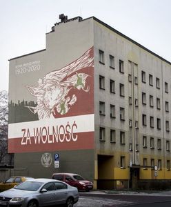 Bytom. Powstał mural z okazji 100-lecia bitwy pod Warszawą. "Bytomiacy" odegrali w niej ważną rolę