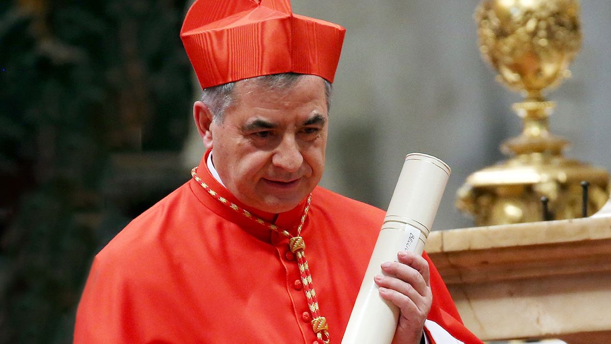 Przed watykańskim wymiarem sprawiedliwości stanie m.in. 73-letni kardynał Angelo Becciu