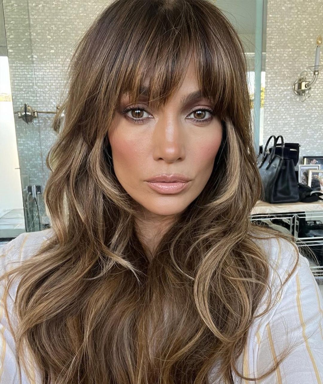 Jennifer Lopez pokazała się w modnej grzywce