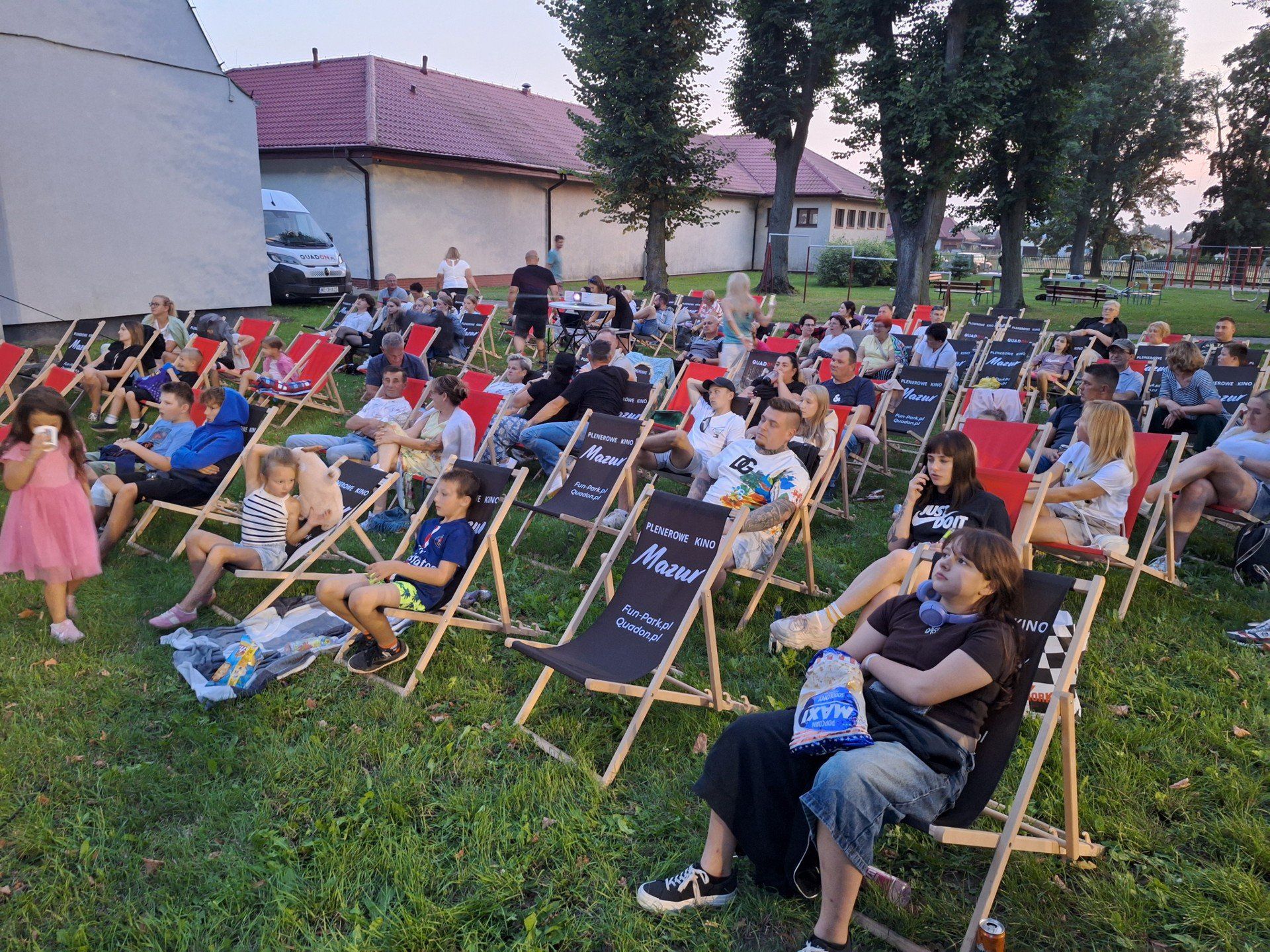 Piknik &#34;Poznaj swojego sąsiada&#34; i kino plenerowe w Łubowie