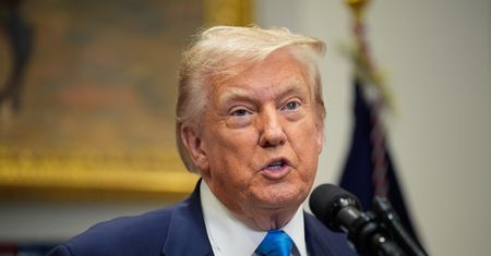 Trump wzywa koncerny farmaceutyczne ws. leków. Grozi, jeśli nie obniżą ich cen