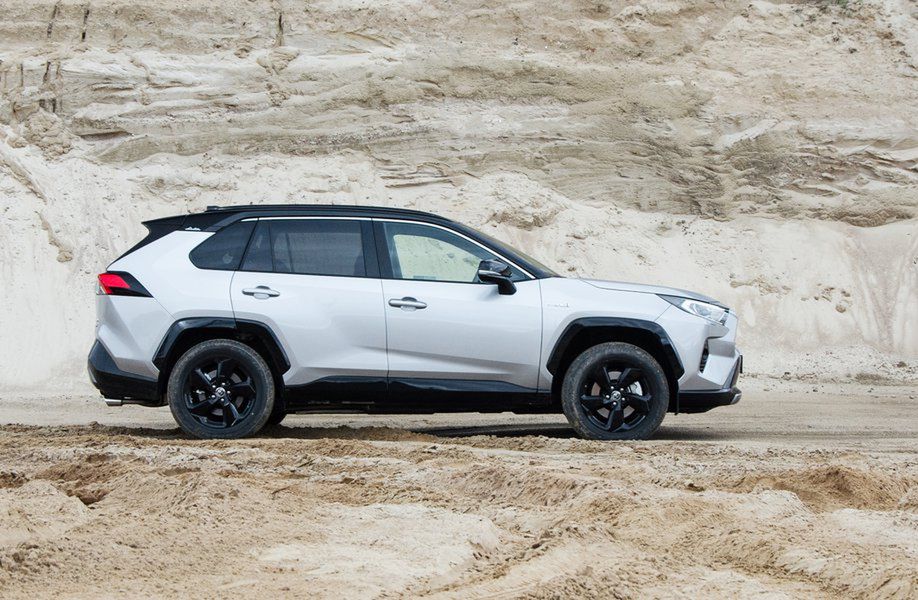 Toyota RAV4 też doczeka się wersji ładowanej z gniazdka