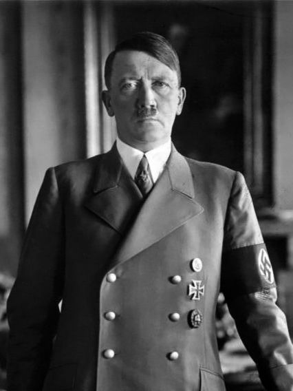 10 skandali z historycznymi postaciami w tle. Hitler, Gandhi i Marcin Luter 2