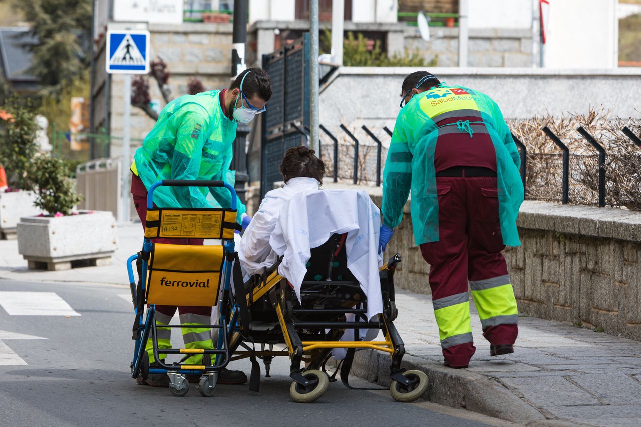 Koronawirus. Hiszpania. Najwięcej zgonów od początku drugiej fali