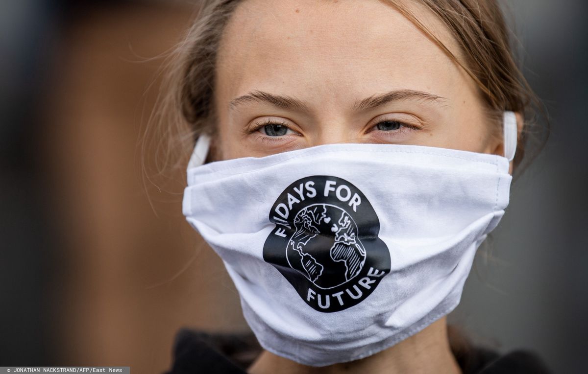 Greta Thunberg podczas piątkowej manifestacji Młodzieżowego Strajku Klimatycznego w Sztokholmie