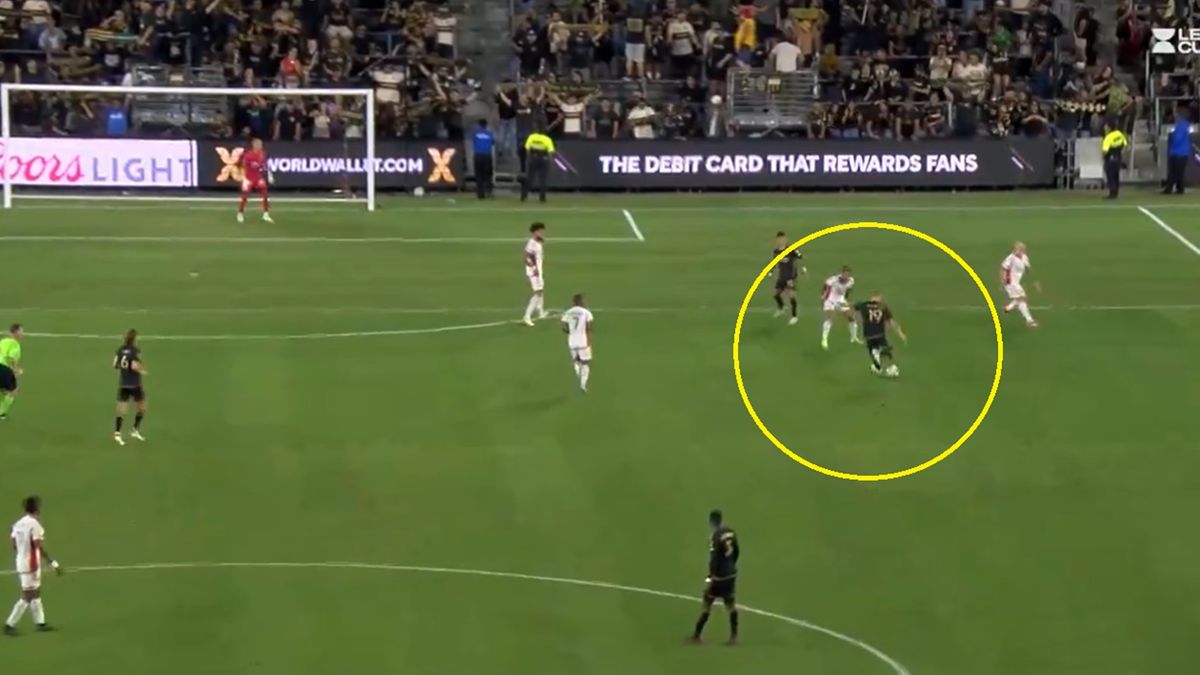 Twitter / MLS / Na zdjęciu: gol Mateusza Bogusza