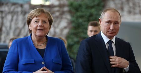 Merkel będzie mediować między Ukrainą a Rosją? "Putin musi być traktowany poważnie"