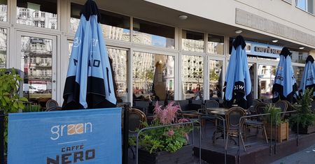 Green Caffe Nero zamknięte. Sieć przekaże dynie do Banków Żywności