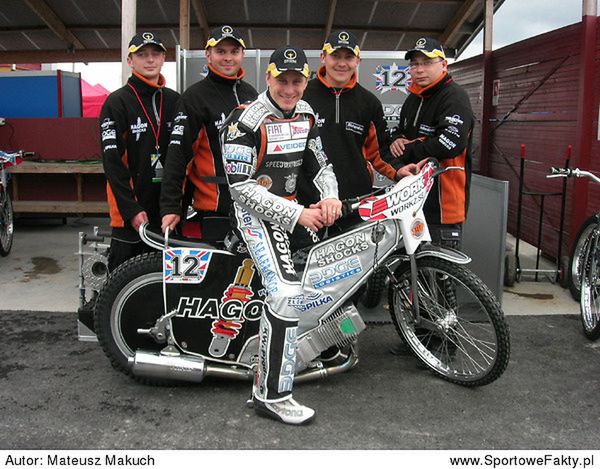 Team Lee Richardsona w roku 2006. Stoją od lewej: Marcin Kadula, Jarosław Dymek, Lee Richardson, Artur Tomczyk i Dariusz Łapa