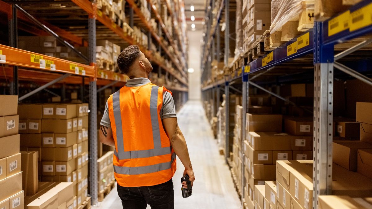 Wskaźnik rotacji zapasów to ważny parametr, który wskazuje na efektywność ich wykorzystania.