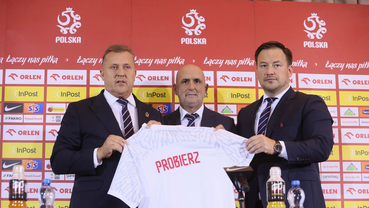 Od lewej Cezary Kulesza, Michał Probierz, Łukasz Wachowski