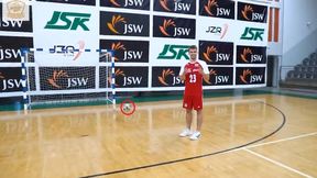 To wideo to hit internetu. Siatkarz reprezentacji Polski pokazuje piłkarzom, jak grać z Hiszpanią