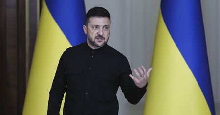 Stan wojenny w Ukrainie. Przedłużony do lutego 2026