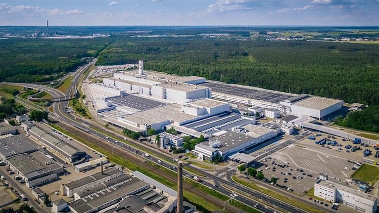 Pracownicy fabryki Volkswagena dostaną wysokie premie wakacyjne 