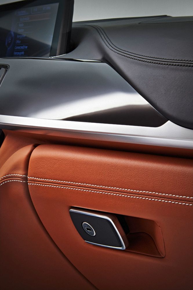 Ogromna galeria zdjęć z kabrioletem BMW M4 234