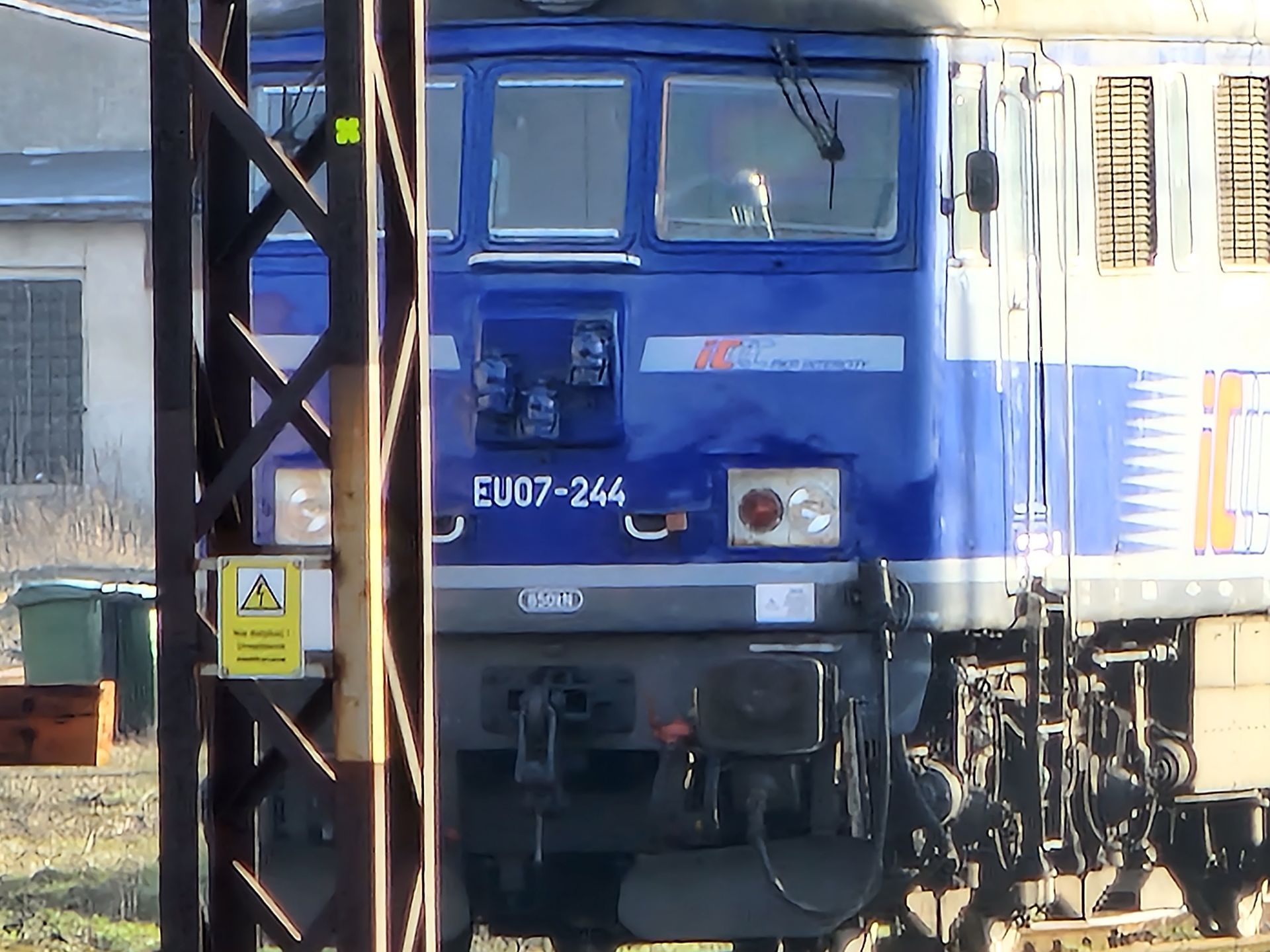 Opad szczęki. Samsung Galaxy S22 Ultra ma niewiarygodnie dobry zoom 27