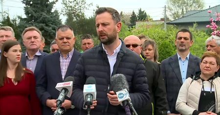 W. Kosiniak-Kamysz: Magazyny są pełne mrożonych owoców z Ukrainy z poprzedniego sezony