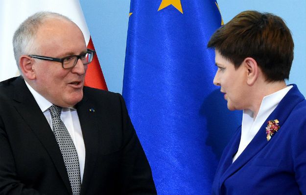 Frans Timmermans: czekamy na postęp, który obiecała premier Szydło