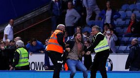 Kibic zaatakował piłkarza podczas meczu Pucharu Ligi Angielskiej (galeria)