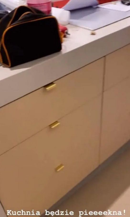 Julia Wieniawa przez cały czas remontu nowego mieszkania zdawała relacje z postępu prac na swoim Instagramie