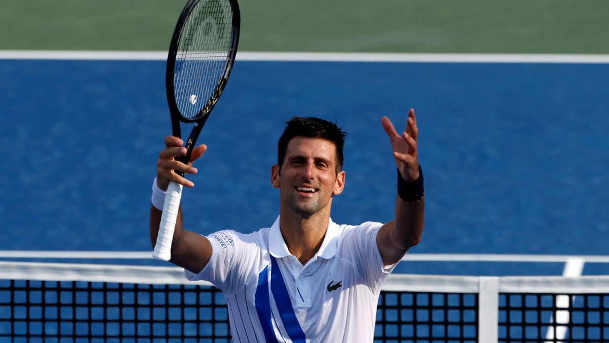 PAP/EPA / JASON SZENES / Na zdjęciu: Novak Djoković