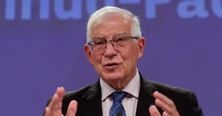 Szef dyplomacji UE: Scenariuszem Kremla jest sfabrykowanie pretekstu do inwazji na Ukrainę