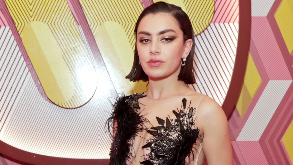 Charli XCX (prawdziwe nazwisko Charlotte Emma Aitchison)