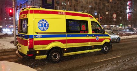 Cztery dni w karetce. Krakowski szpital nie chciał przyjąć 12-latki zatrutej czadem