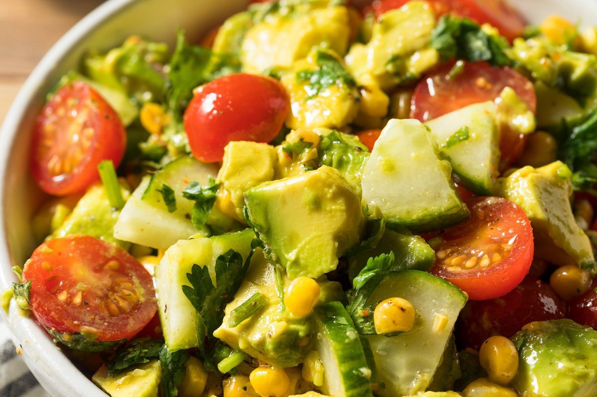 Discover the secret to a tasty, nutritious meal: Avocado and chickpea salad recipe
