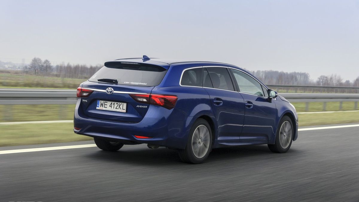 Nie doczekamy się trzeciego liftingu Avensisa. To auto i tak utrzymało się na rynku za długo.