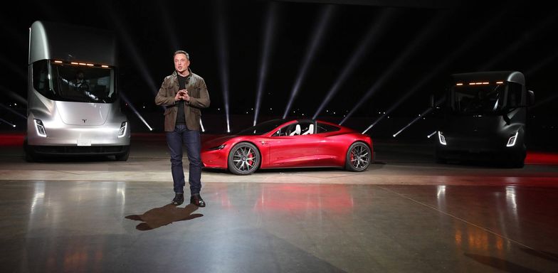 Elon Musk w listopadzie 2017 r. podczas prezentacji przyszłych modeli Tesli.