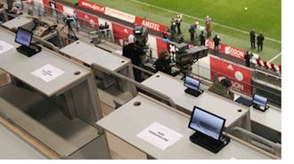 Sony XEL-1 OLED na Amsterdam ArenA 1