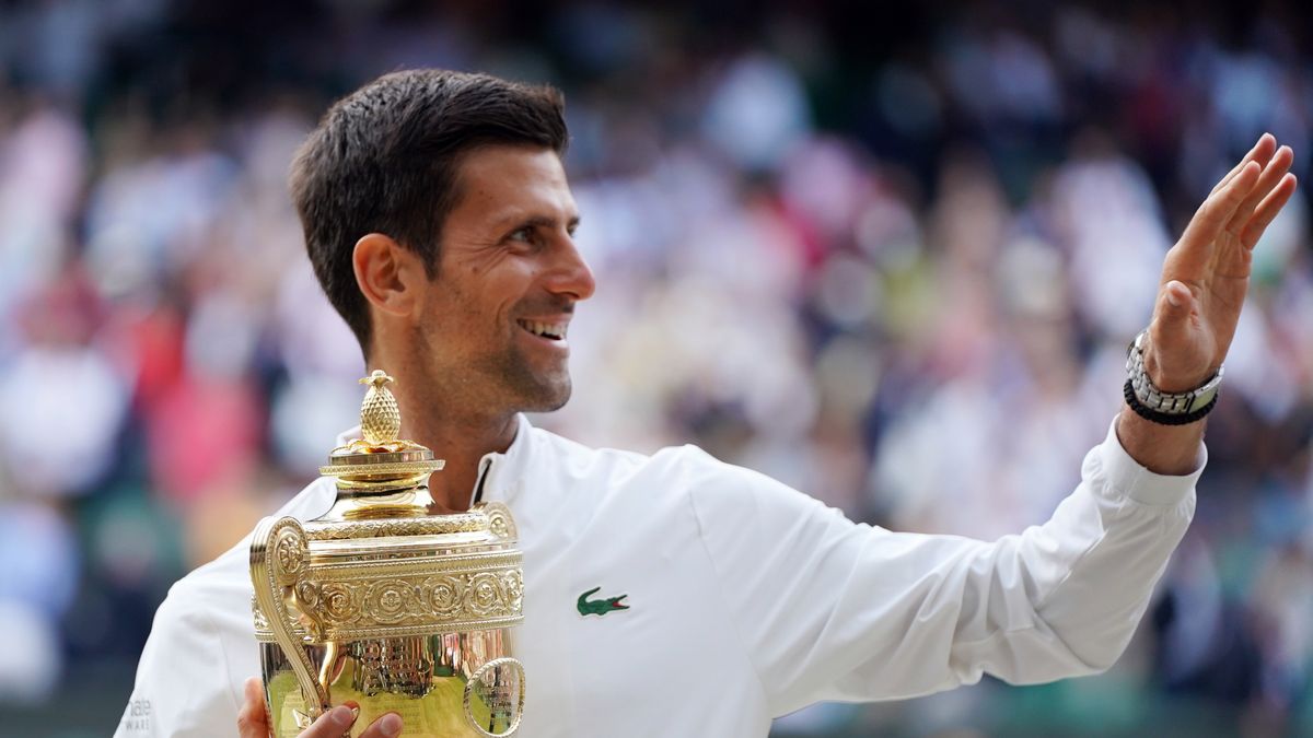 Zdjęcie okładkowe artykułu: PAP/EPA / NIC BOTHMA / Na zdjęciu: Novak Djoković, mistrz Wimbledonu 2019