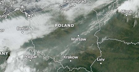 Napłynie nad Polskę już w sobotę. Odczujemy to na własnej skórze