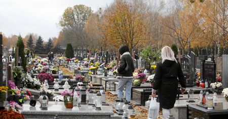 Nowa moda to nowy problem na cmentarzach. Czy nekropolie są gotowe?