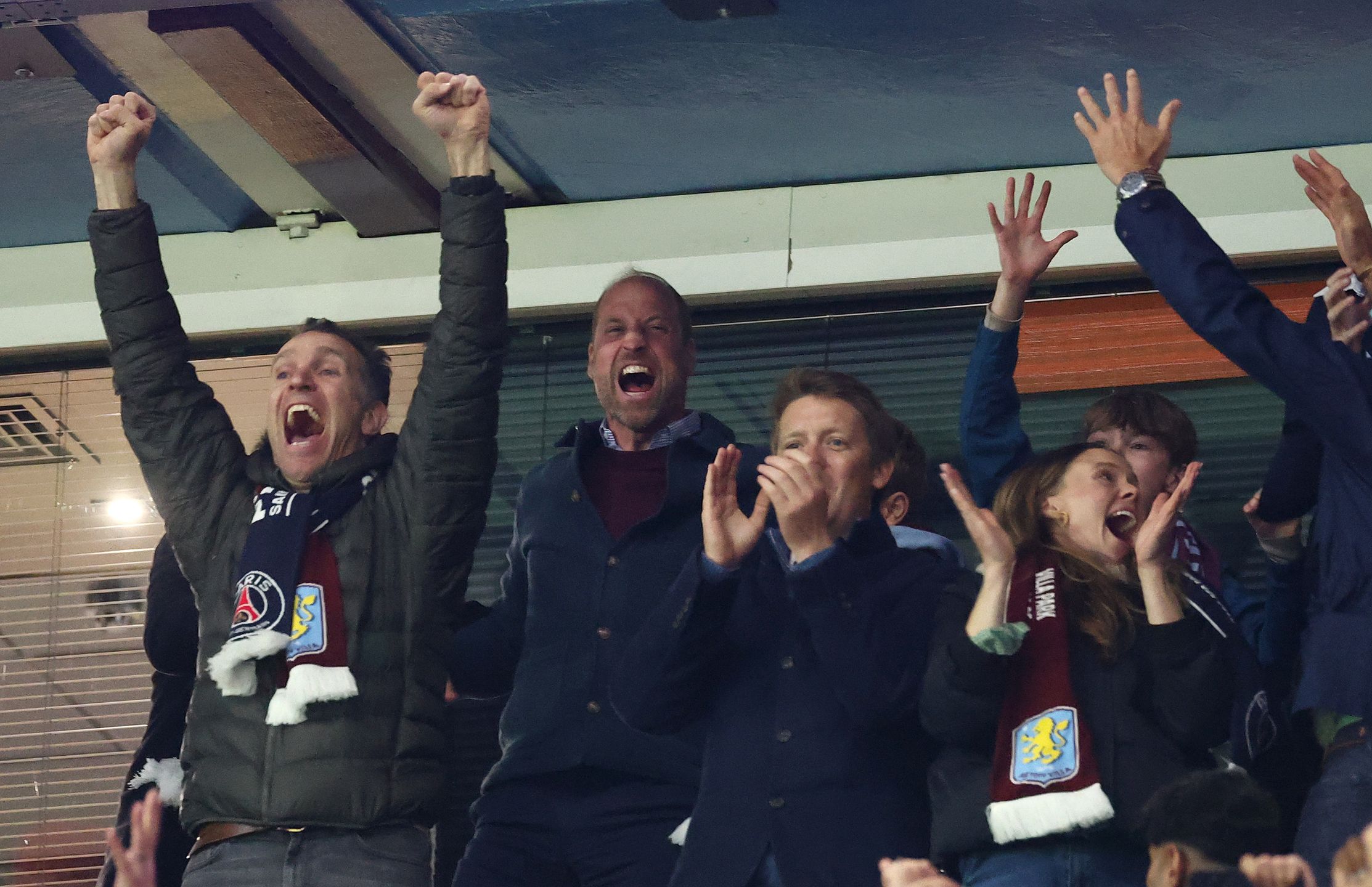 Royalsi na trybunach