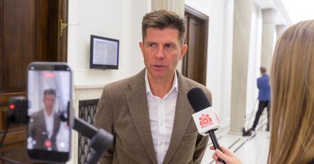 Petru odmówił. Nie skorzystał z oferty wejścia do partii