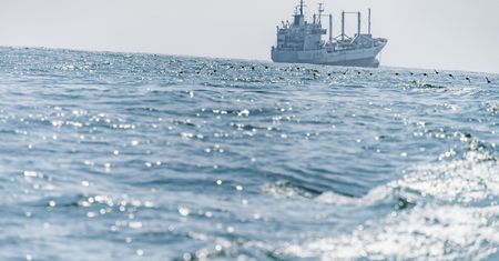 Rosyjskie kutry krążą nad strategicznymi kablami. Zachód się niepokoi